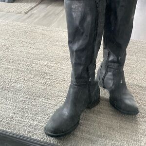 Size 8 women’s black Born tall leather boot